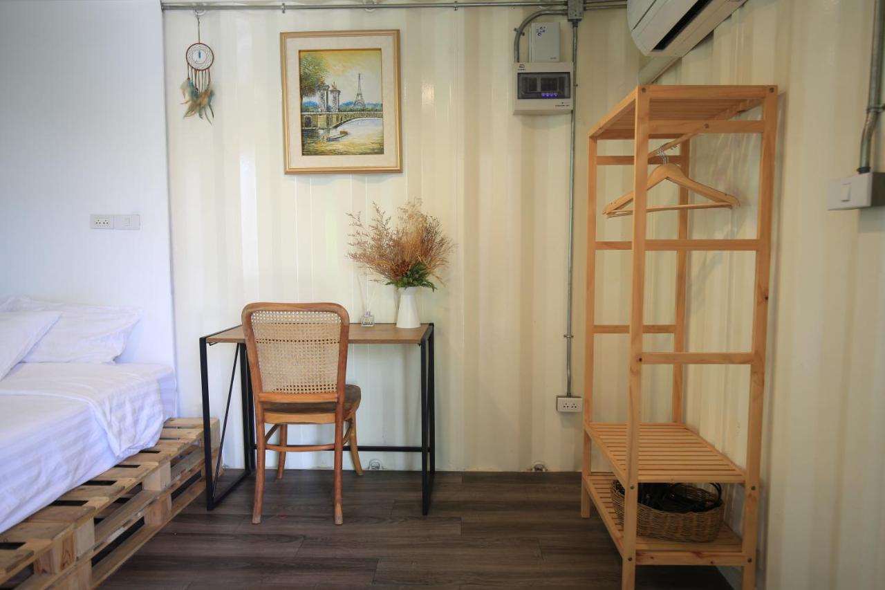 Appartamento Day Off House Chiang Mai Near Walking Street Esterno foto