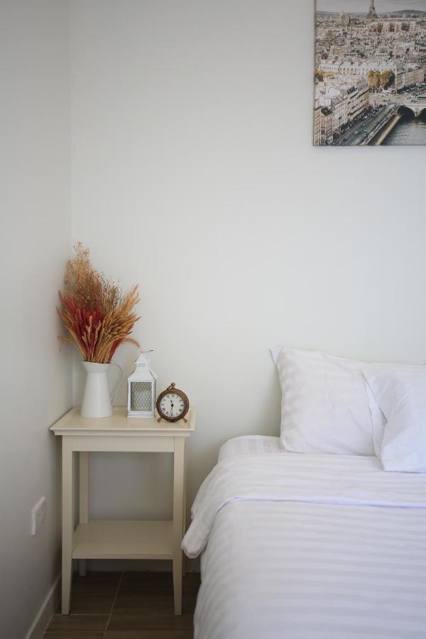 Appartamento Day Off House Chiang Mai Near Walking Street Esterno foto