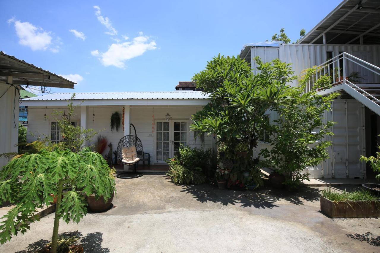 Appartamento Day Off House Chiang Mai Near Walking Street Esterno foto