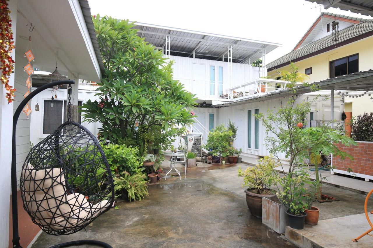Appartamento Day Off House Chiang Mai Near Walking Street Esterno foto