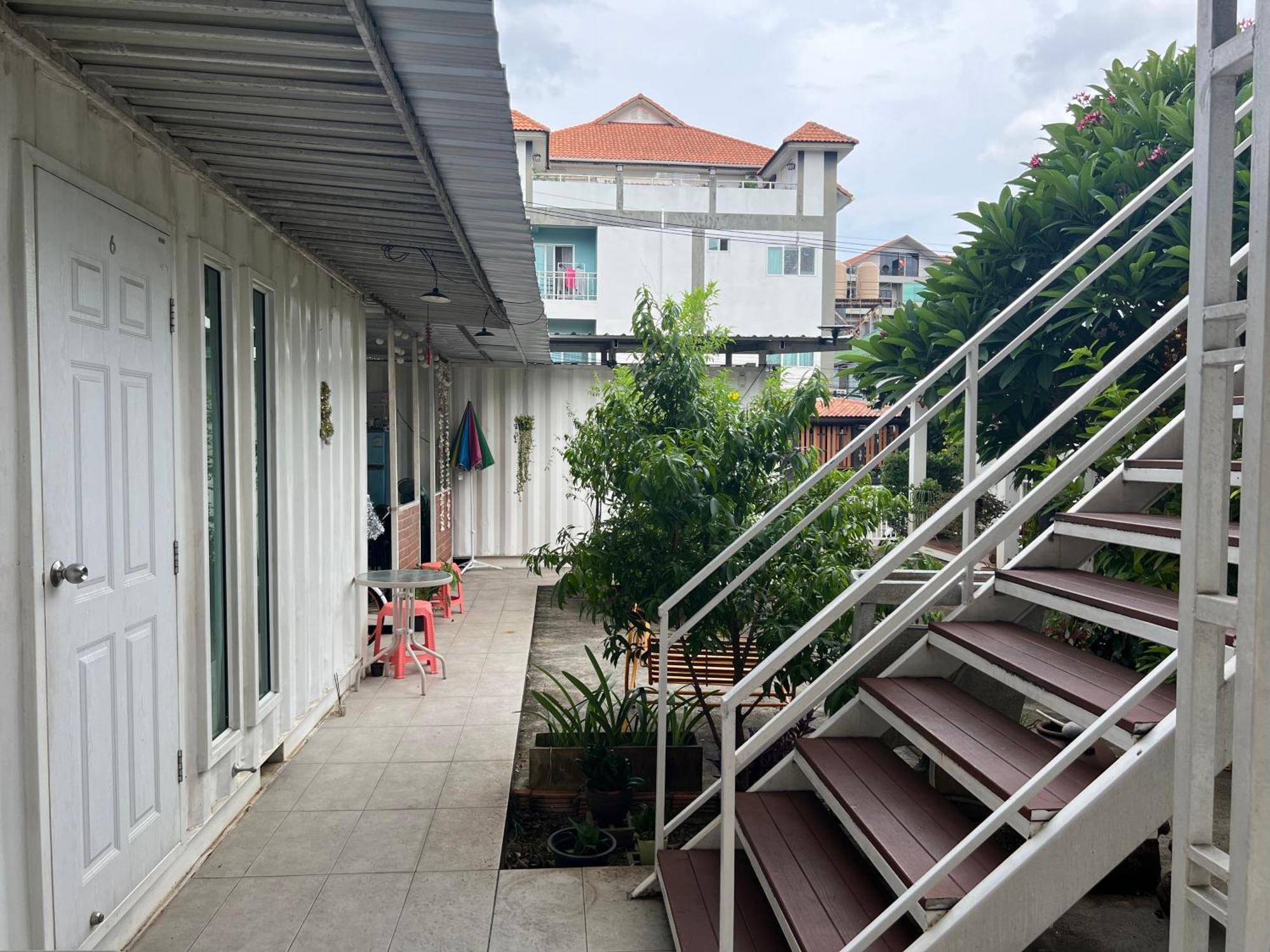 Appartamento Day Off House Chiang Mai Near Walking Street Esterno foto